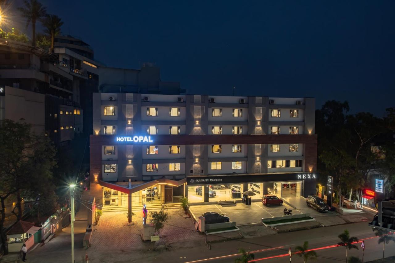 Hotel Opal Колхапур Экстерьер фото