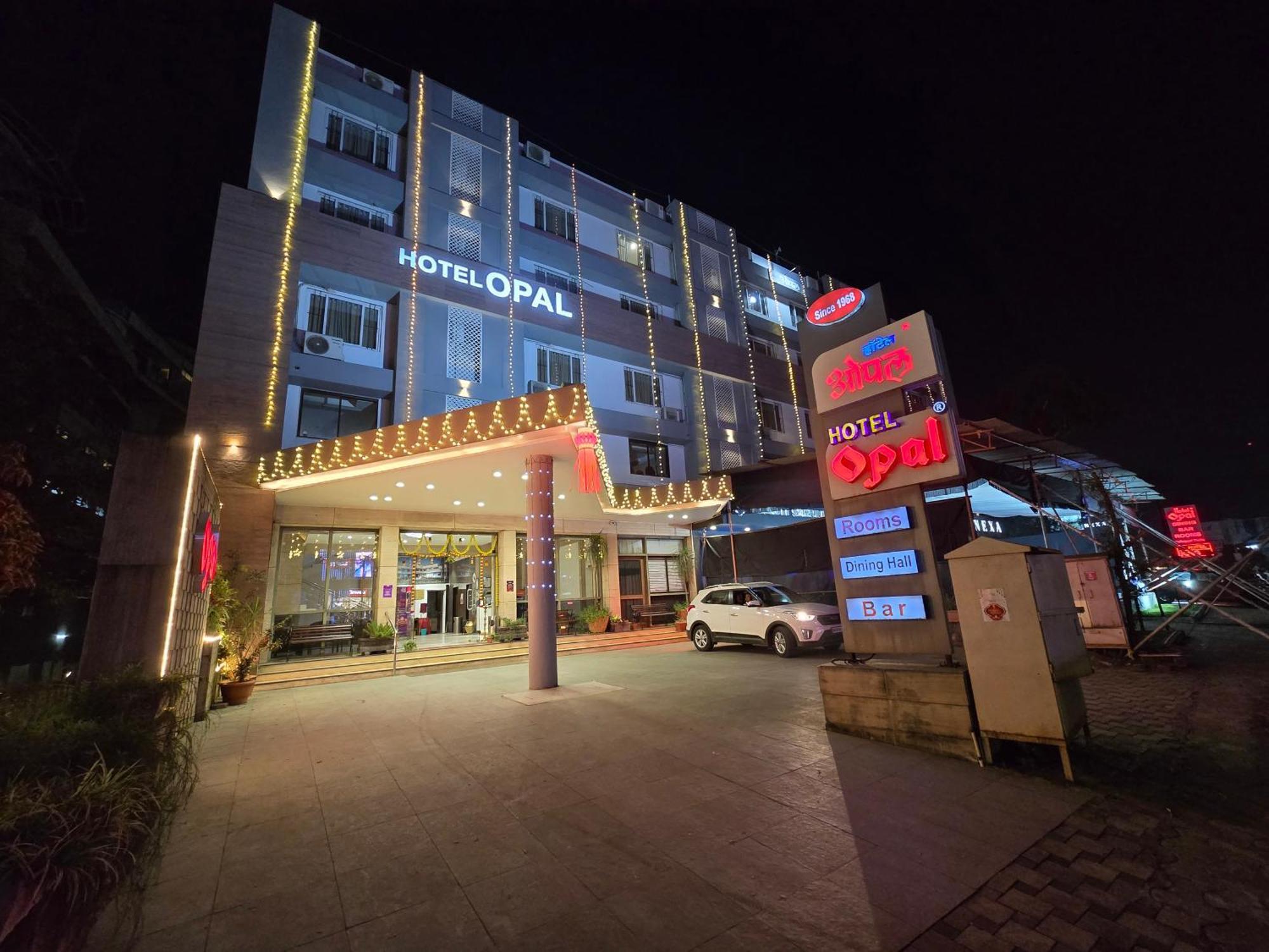 Hotel Opal Колхапур Экстерьер фото