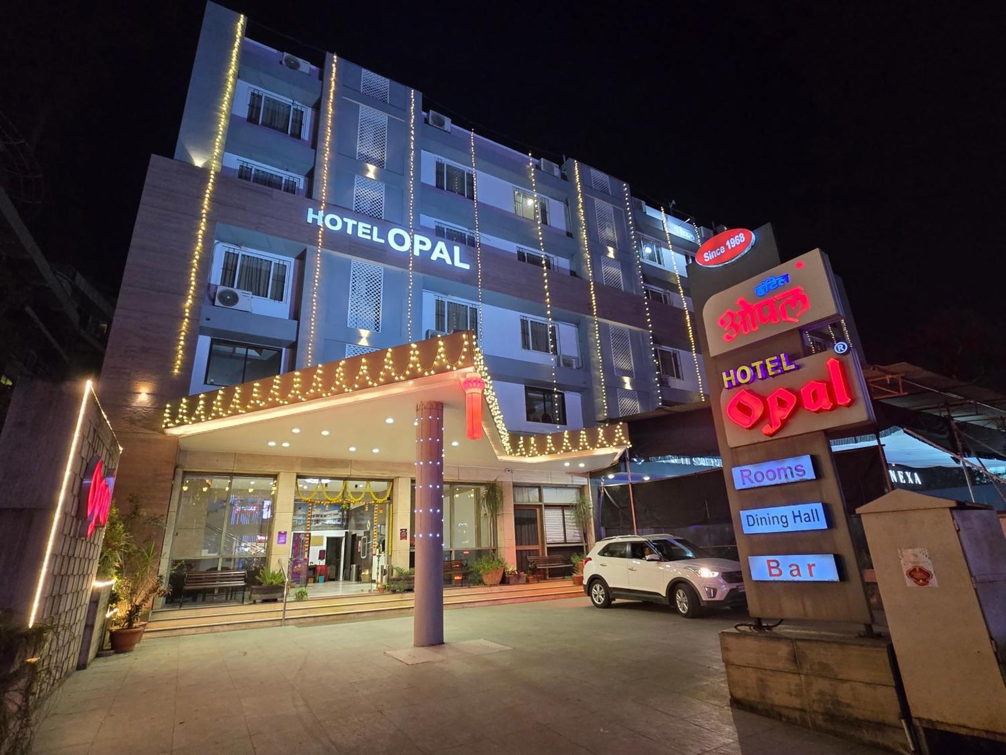 Hotel Opal Колхапур Экстерьер фото