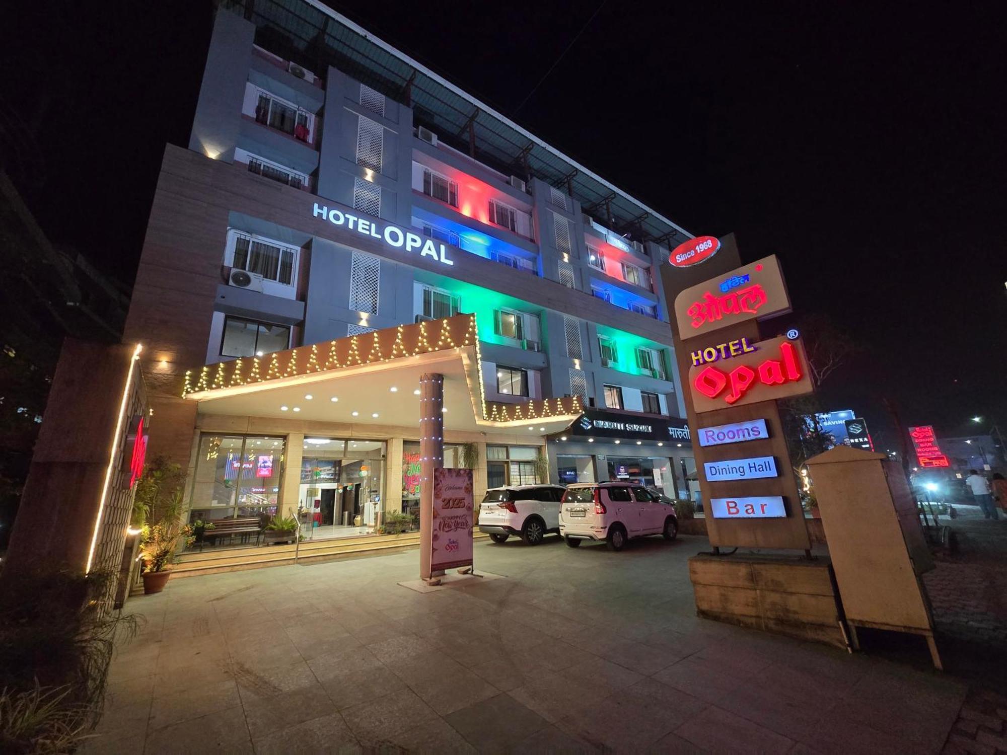 Hotel Opal Колхапур Экстерьер фото